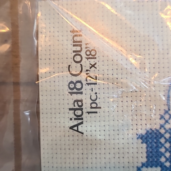 Bundle of cross stitch fabrics, 4 count, 12 x 18" - Picture 7 of 11